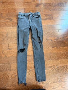 Abercrombie & Fitch Women's Charcoal Distressed Skinny Jeans